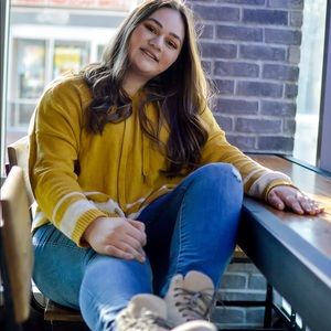 Meet your Posher, Leah